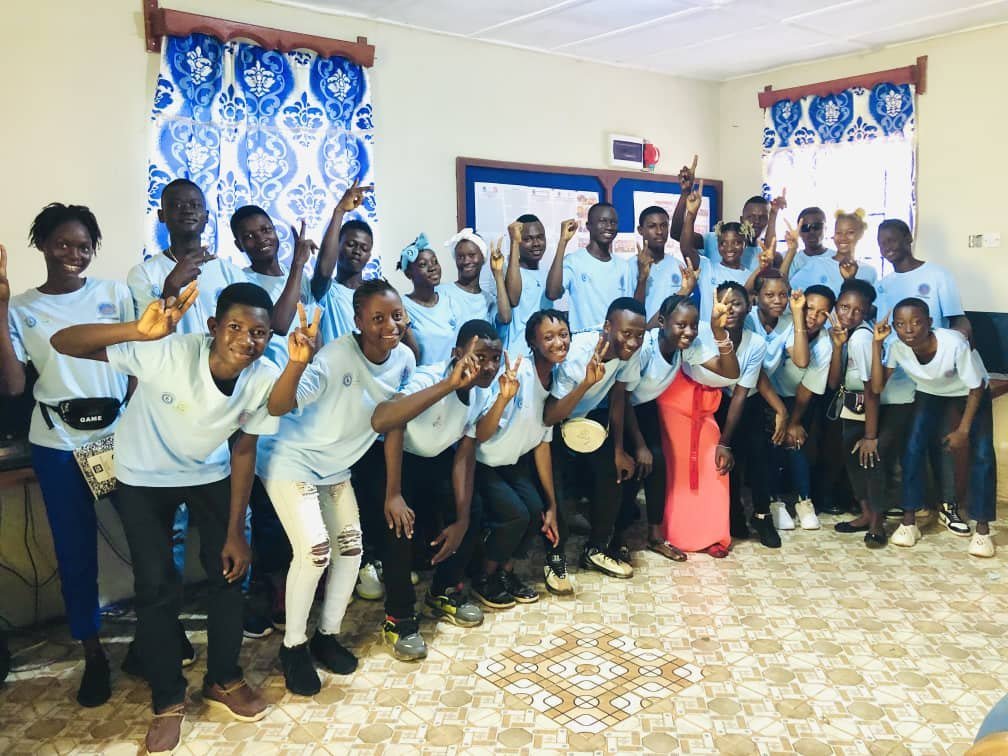 Participants celebrating a Fruitful Healthcare SL training program